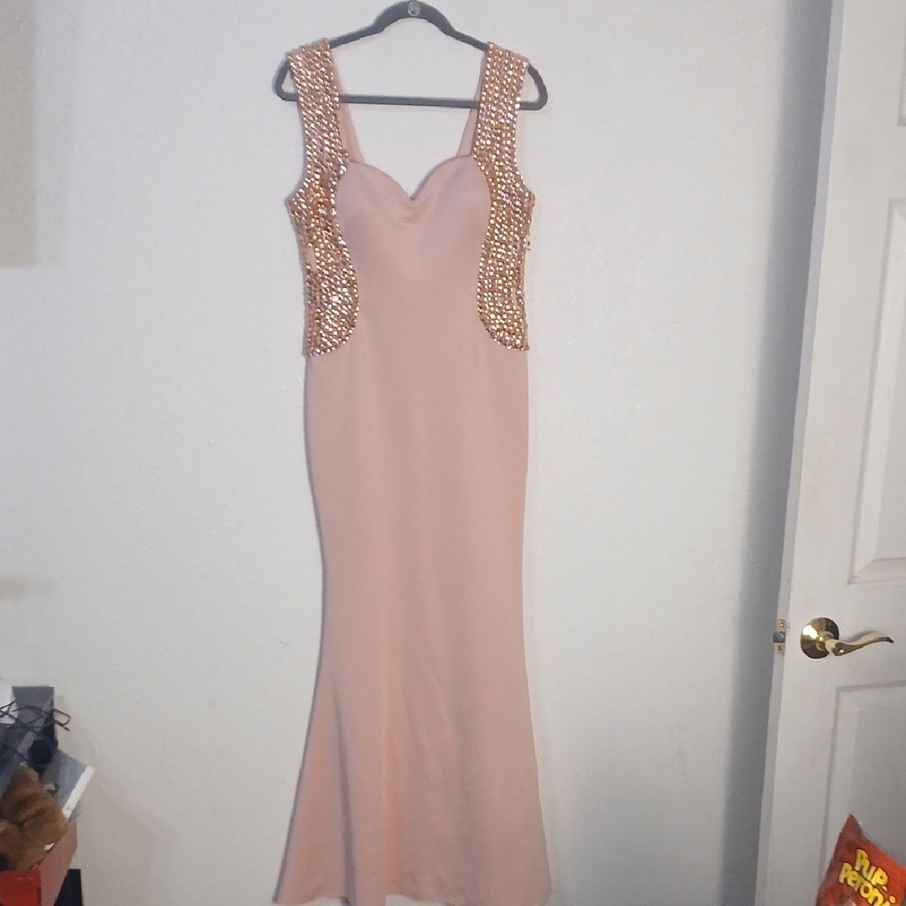 Chic Strapless Dress with Gold Detailing